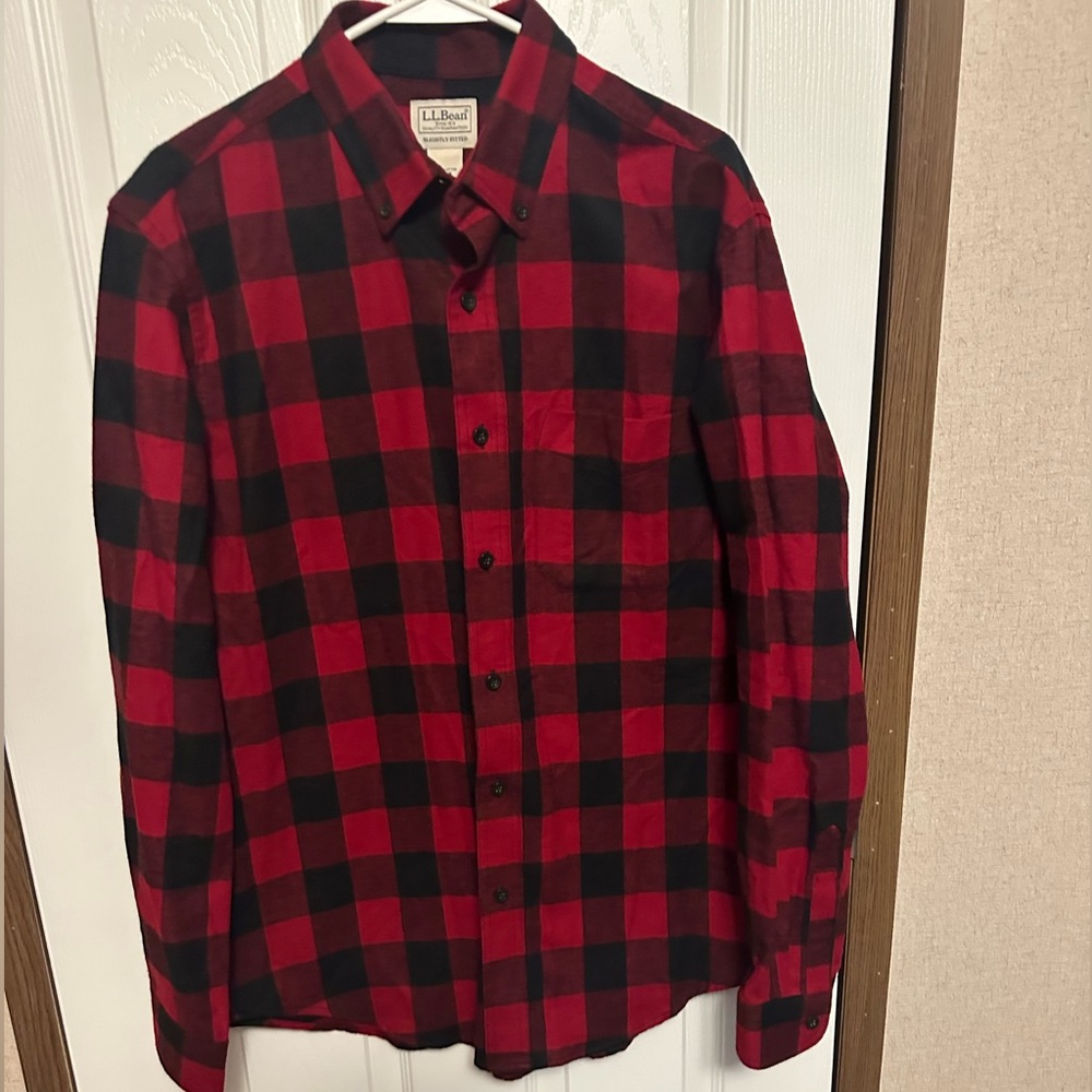 L.L. Bean Men's Bold Red and Black Checkered Shirt